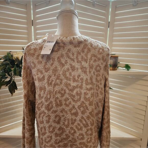 SALTWATER LUXE NEW COLOR SAND LEOPARD SWEATER SIZE XL - Picture 6 of 8